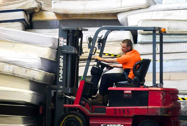 Covestro helps to keep old mattresses out of Australian landfill