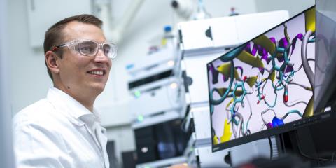 State-of-the-art technology is used in Covestro's new biotechnology laboratory.