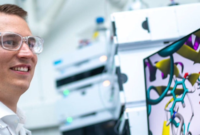 State-of-the-art technology is used in Covestro's new biotechnology laboratory.
